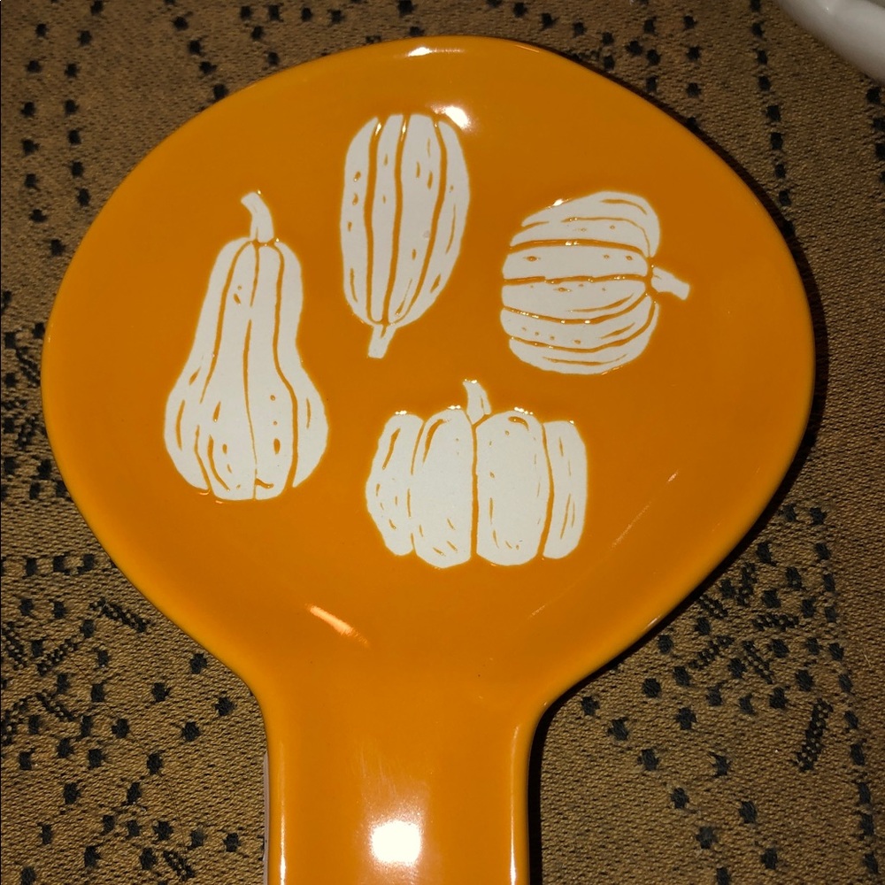 Rae Dunn REST Spoon Rest Pumpkins - Picture 2 of 7